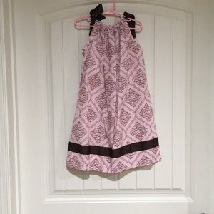 Cute adjustable pink dress for girls